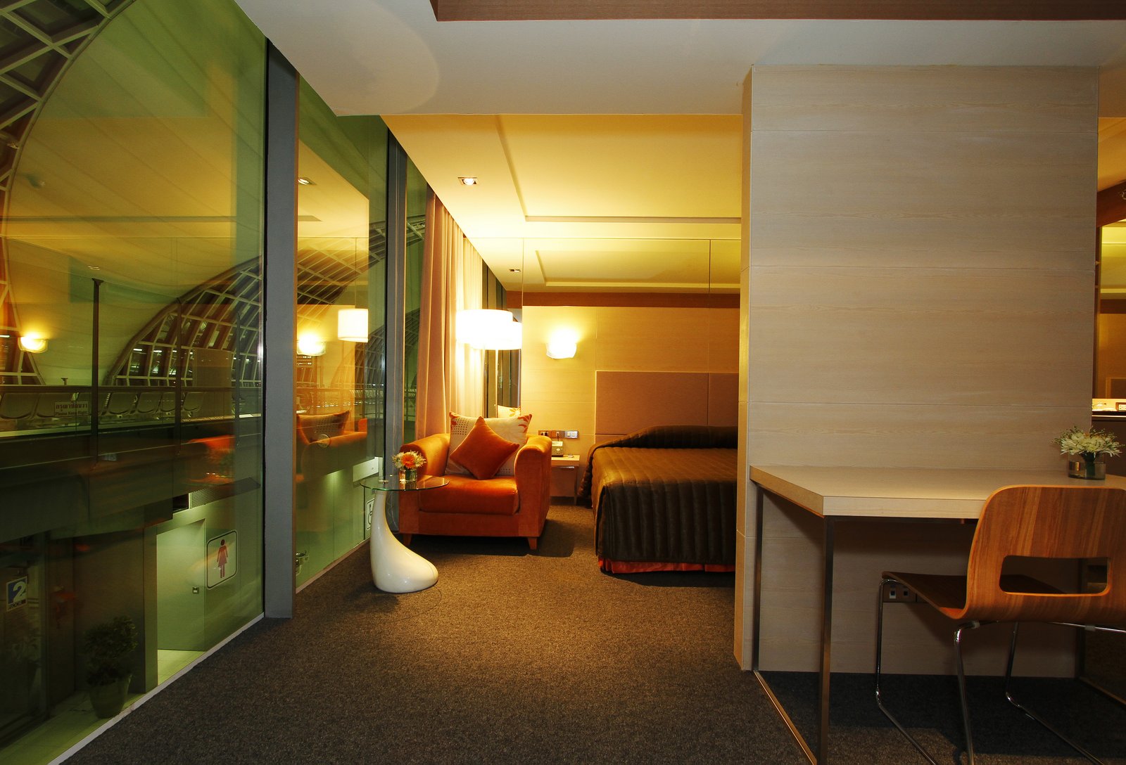 Miracle Transit Hotel Official Website Bangkok 3 Star Hotel